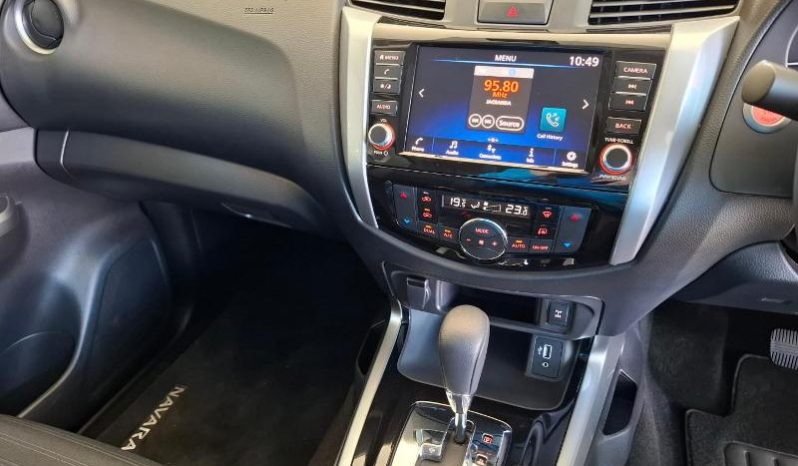 
								Nissan Navara 2.5D Le D Cab At full									