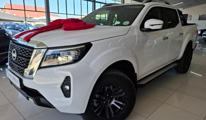 
								Nissan Navara 2.5D Le D Cab At full									