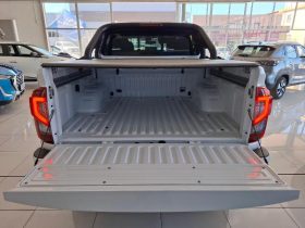Nissan Navara 2.5D Le D Cab At