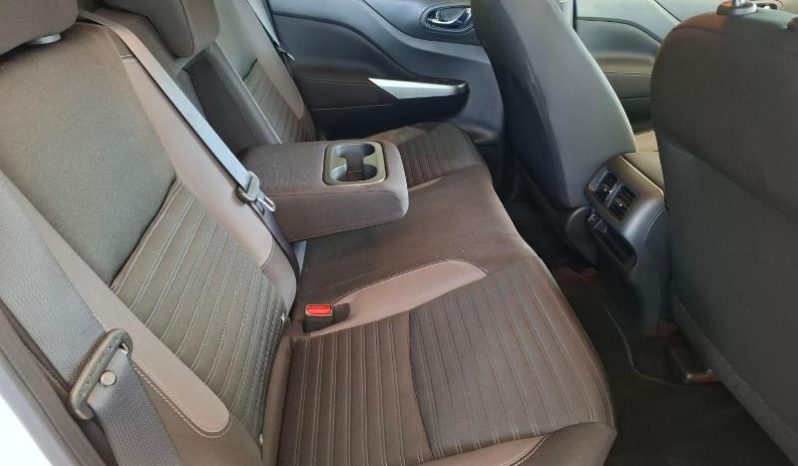 
								Nissan Navara 2.5D Le D Cab At full									