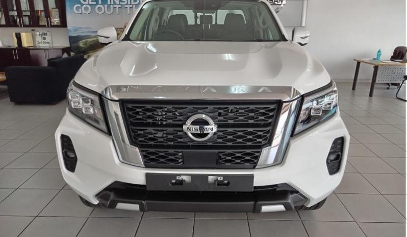 
								Nissan Navara 2.5D Le Plus D Cab 4X2 At full									