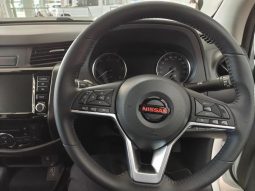 
										Nissan Navara 2.5D Pro-2X D Cab 4X2 At full									
