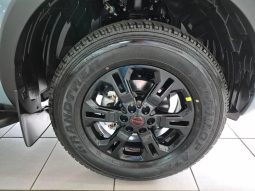 
										Nissan Navara 2.5D Pro-2X D Cab 4X2 At full									