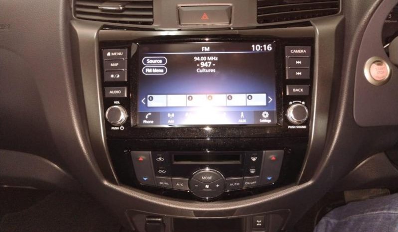 
								Nissan Navara 2.5D Pro-2X D Cab 4X2 At full									