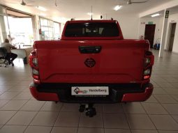 
										Nissan Navara 2.5D Pro-2X D Cab 4X2 At full									