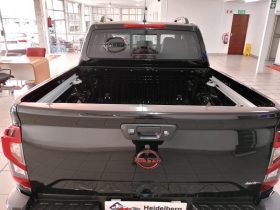 Nissan Navara 2.5D Pro-2X D Cab 4X2 At