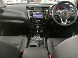 
										Nissan Navara 2.5D Pro-2X D Cab 4X2 At full									