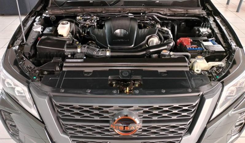 
								Nissan Navara 2.5D Pro-2X D Cab 4X2 At full									