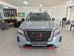 
										Nissan Navara 2.5D Pro-2X D Cab 4X2 At full									