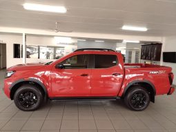 
										Nissan Navara 2.5D Pro-2X D Cab 4X2 At full									