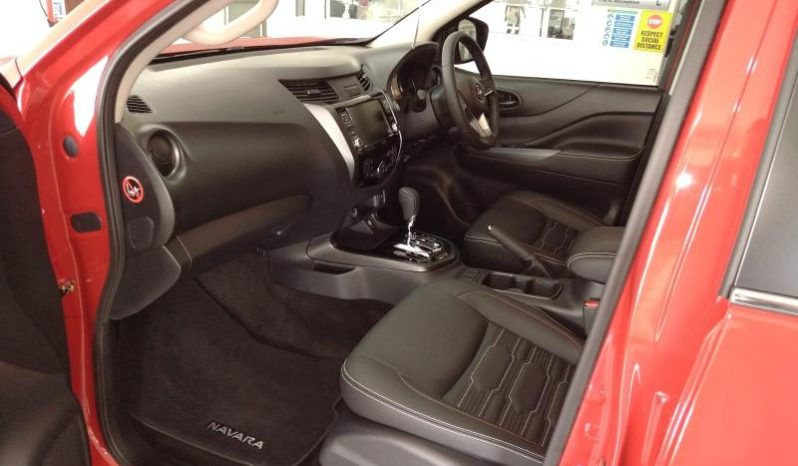 
								Nissan Navara 2.5D Pro-2X D Cab 4X2 At full									