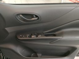 
										Nissan Navara 2.5D Pro-2X D Cab 4X2 At full									