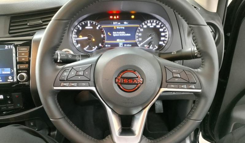 
								Nissan Navara 2.5D Pro-2X D Cab 4X2 At full									