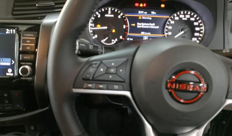 
								Nissan Navara 2.5D Pro-2X D Cab 4X2 At full									