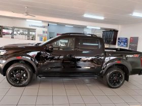 Nissan Navara 2.5D Pro-2X D Cab 4X2 At