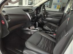 
										Nissan Navara 2.5D Pro-4X D Cab 4X4 At full									