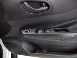 
										Nissan Navara 2.5D Pro-4X D Cab 4X4 At full									