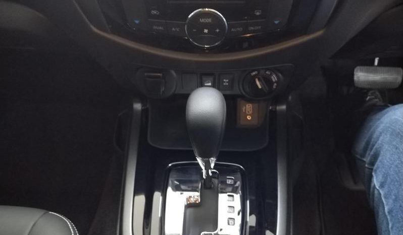 
								Nissan Navara 2.5D Pro-4X D Cab 4X4 At full									