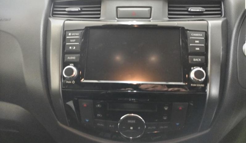
								Nissan Navara 2.5D Pro-4X D Cab 4X4 At full									