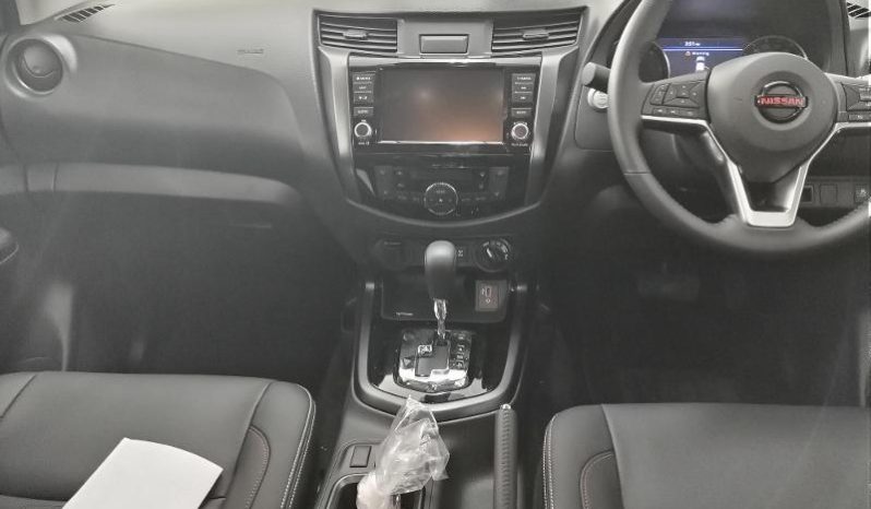 
								Nissan Navara 2.5D Pro-4X D Cab 4X4 At full									