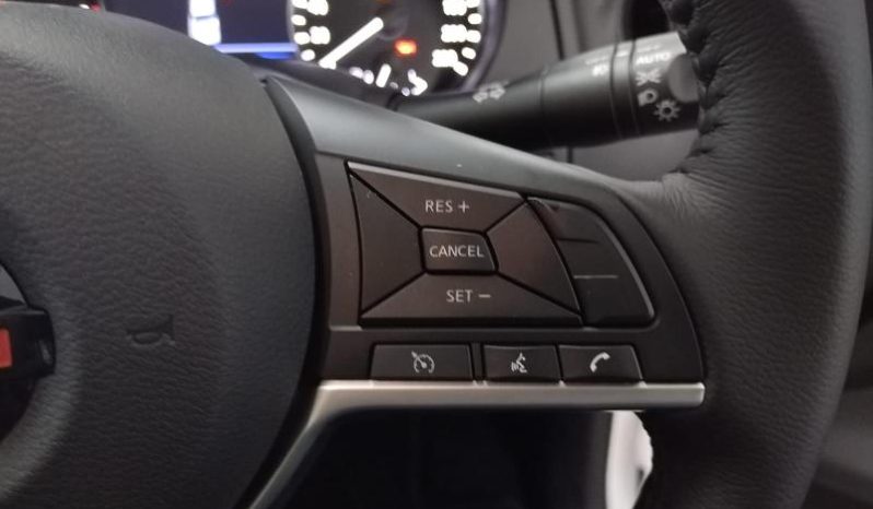 
								Nissan Navara 2.5D Pro-4X D Cab 4X4 At full									