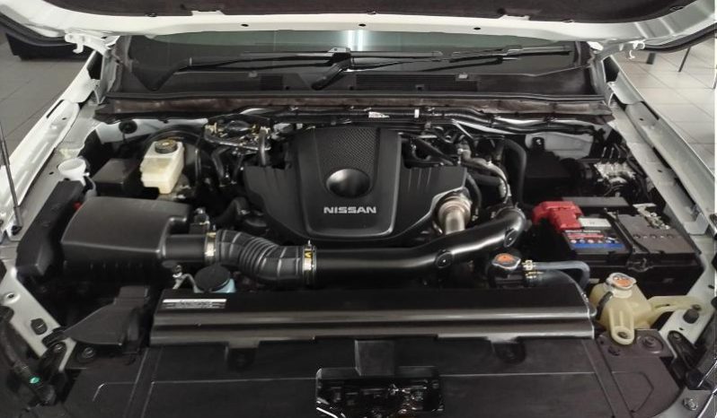 
								Nissan Navara 2.5D Pro-4X D Cab 4X4 At full									
