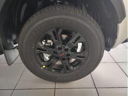 
										Nissan Navara 2.5D Pro-4X D Cab 4X4 At full									