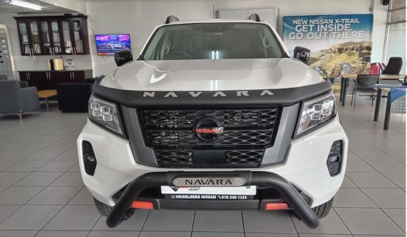 
								Nissan Navara 2.5D Pro-4X D Cab 4X4 At full									