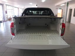 
										Nissan Navara 2.5D Se 4X2 D Cab At full									