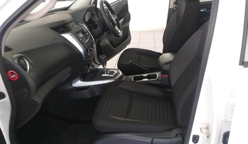 
								Nissan Navara 2.5D Se 4X2 D Cab At full									