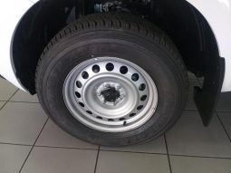 
										Nissan Navara 2.5D Se 4X2 D Cab At full									