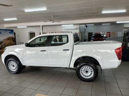 
										Nissan Navara 2.5D Se D Cab full									