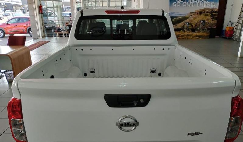 
								Nissan Navara 2.5D Se D Cab full									