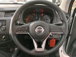 
										Nissan Navara 2.5D Se D Cab full									