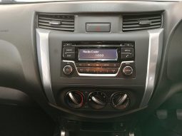 
										Nissan Navara 2.5D Se D Cab full									