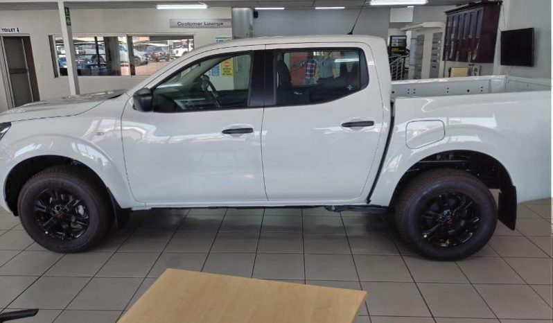 
								Nissan Navara 2.5D Se D Cab 4X2 full									