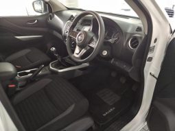 
										Nissan Navara 2.5D Se D Cab 4X2 full									