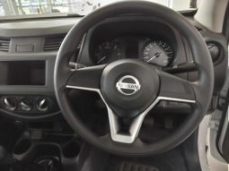 
										Nissan Navara 2.5D Xe S Cab 4X2 full									