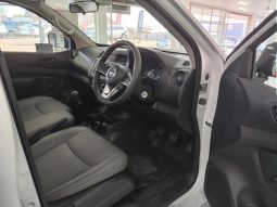 
										Nissan Navara 2.5D Xe S Cab 4X2 full									