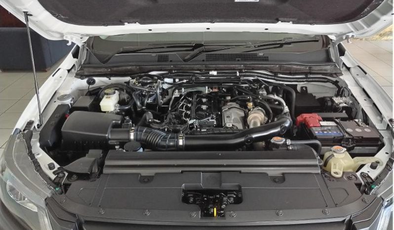 
								Nissan Navara 2.5D Xe S Cab 4X2 full									