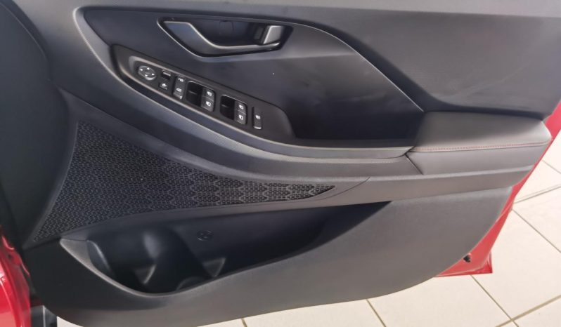
								Hyundai Creta 1.4 Tgdi Executive Dct 2 Tone full									