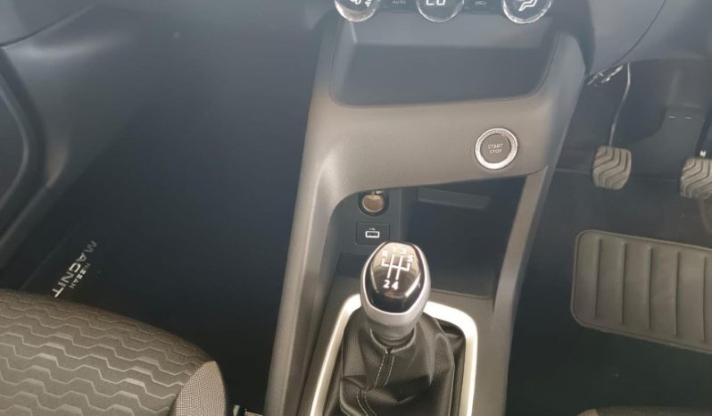 
								Nissan Magnite 1.0 Acenta full									