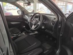 
										Nissan Navara 2.5D Se D Cab full									