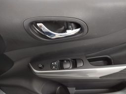 
										Nissan Navara 2.5D Se D Cab full									