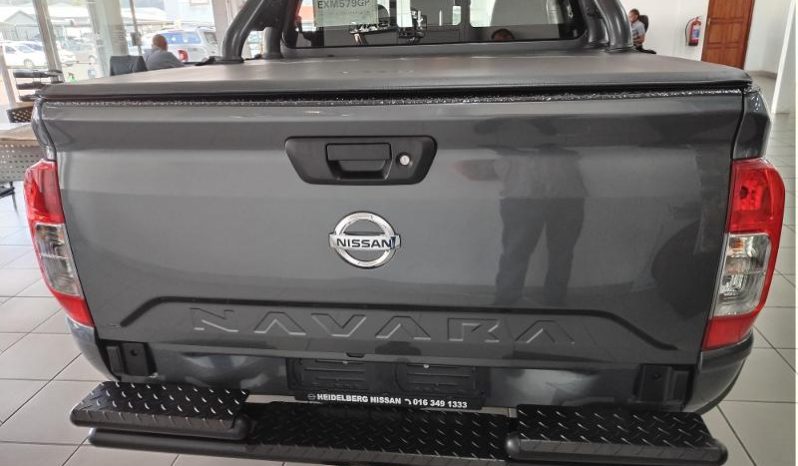
								Nissan Navara 2.5D Se D Cab full									