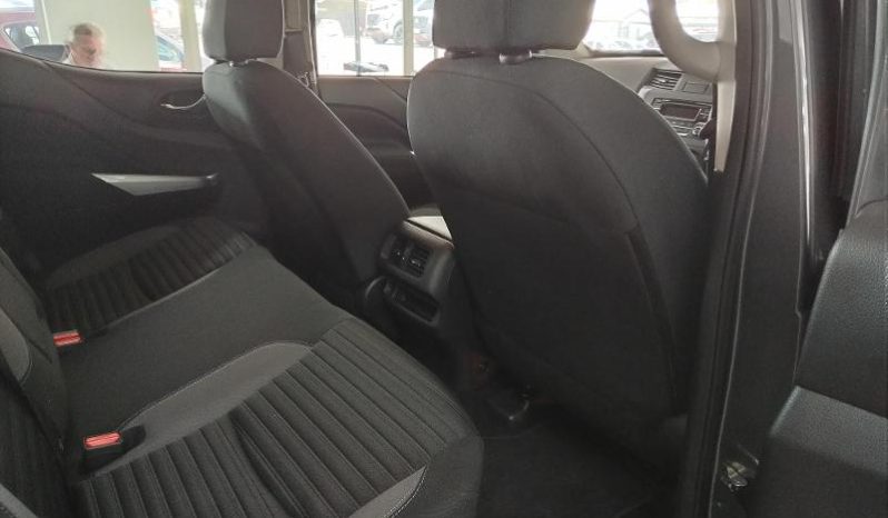 
								Nissan Navara 2.5D Se D Cab full									