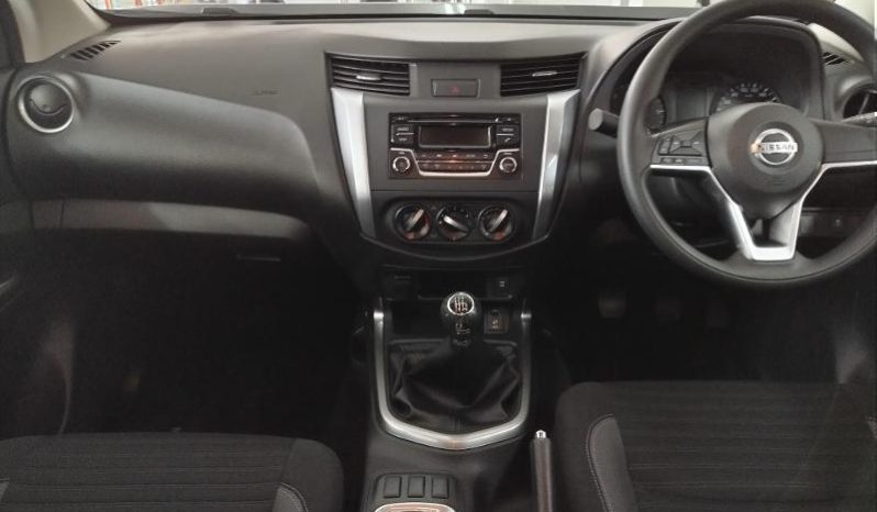 
								Nissan Navara 2.5D Se D Cab full									