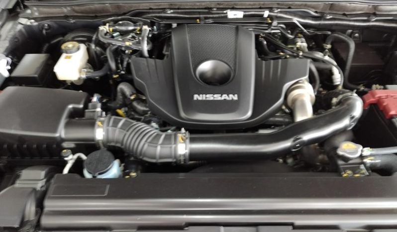 
								Nissan Navara 2.5D Se D Cab full									