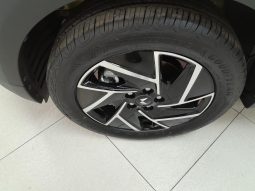 
										Mahindra XUV 3X0 1.2 AX7L AT full									