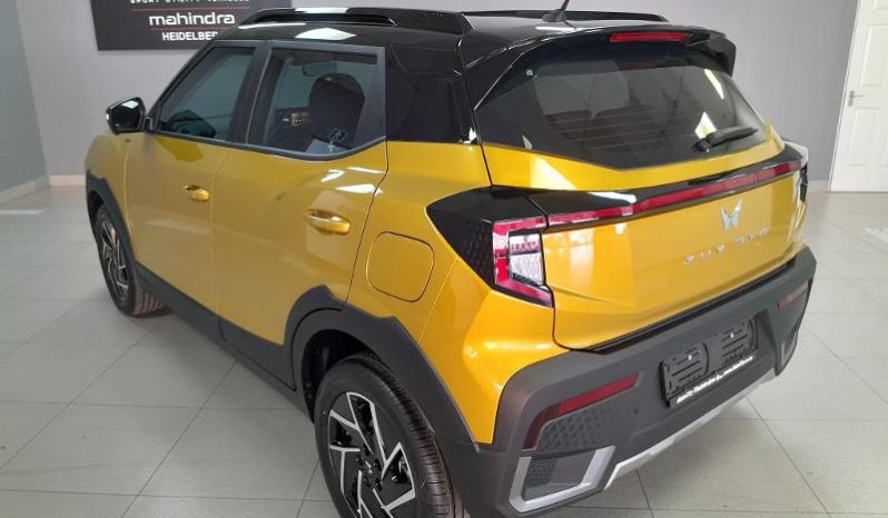 
								Mahindra XUV 3X0 1.2 AX7L AT full									